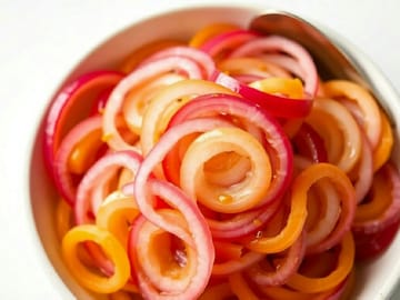 Spicy Pickled Onions